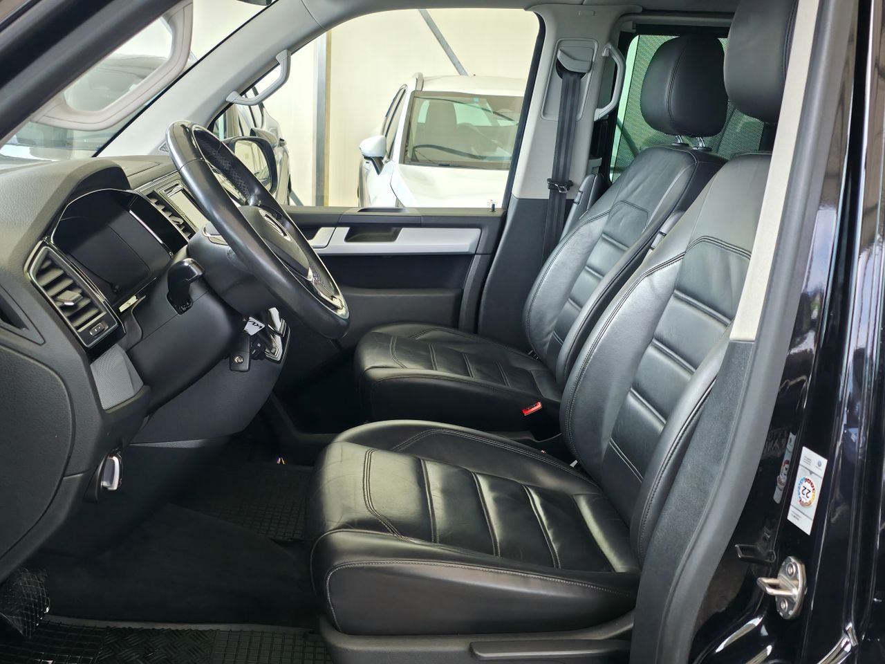 Notranja slika - VW Multivan - VW - 7
