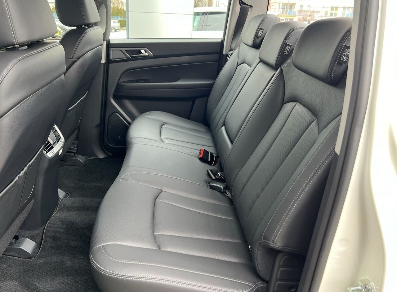 Zunanja slika - KG Mobility Musso - Grand 2.2 XDi 4WD Ultimate AT-PDC- - 12