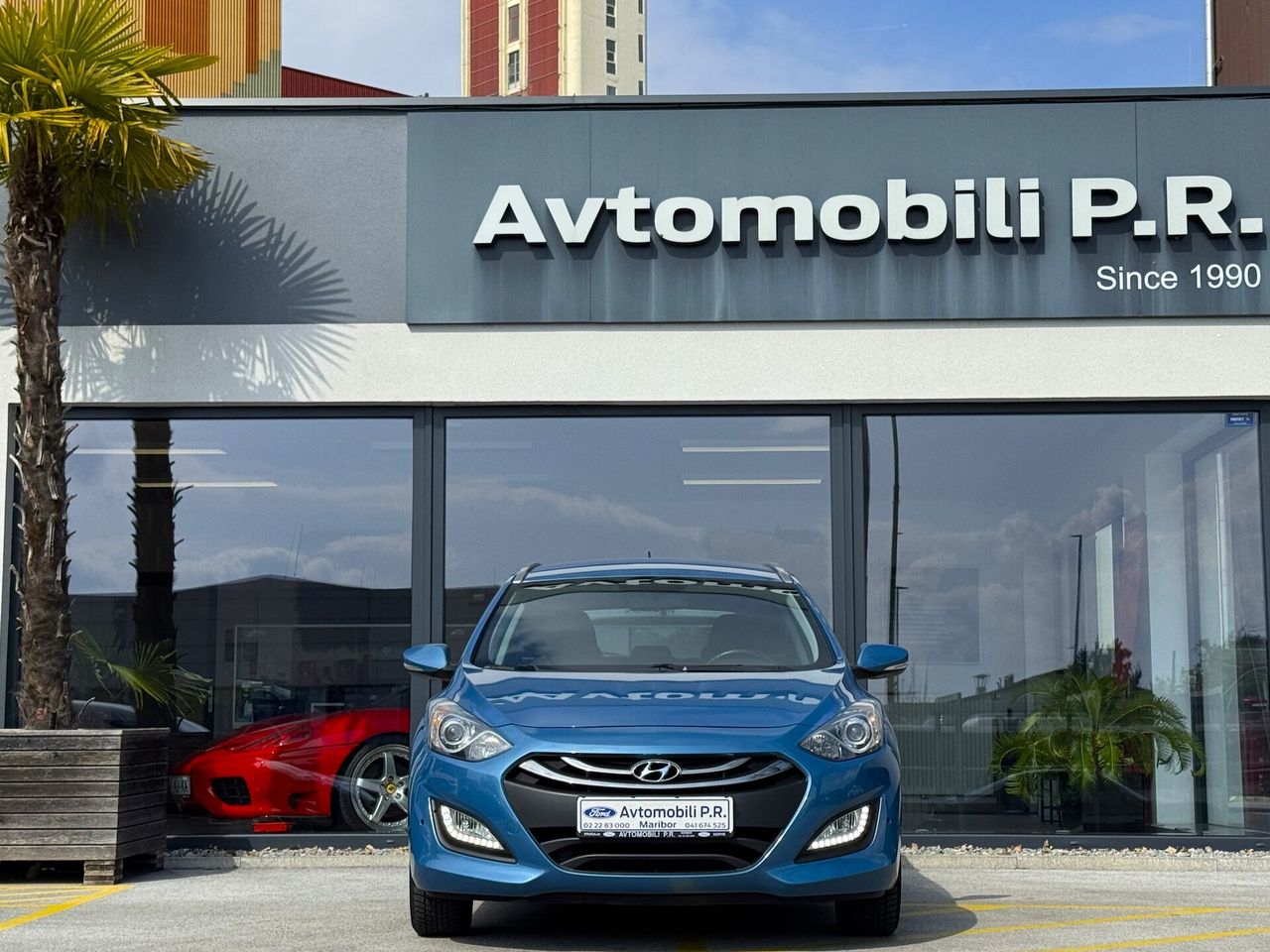 Zunanja slika - Hyundai i30 Wagon - 1.4 CVVT STYLE 1.LASTNICA SLO NAKUP NA OBROKE - 2