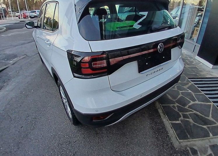 Zunanja slika - VW T-Cross - 1.0 TSI Life  95  samo 59500 kilometrov AKCIJA - 4