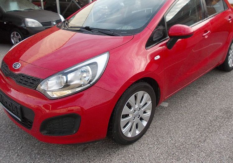 Zunanja slika - KIA Rio - 1.4  EX Urban °PRVI LASTNIK°POTRJENA SERV.° - 2