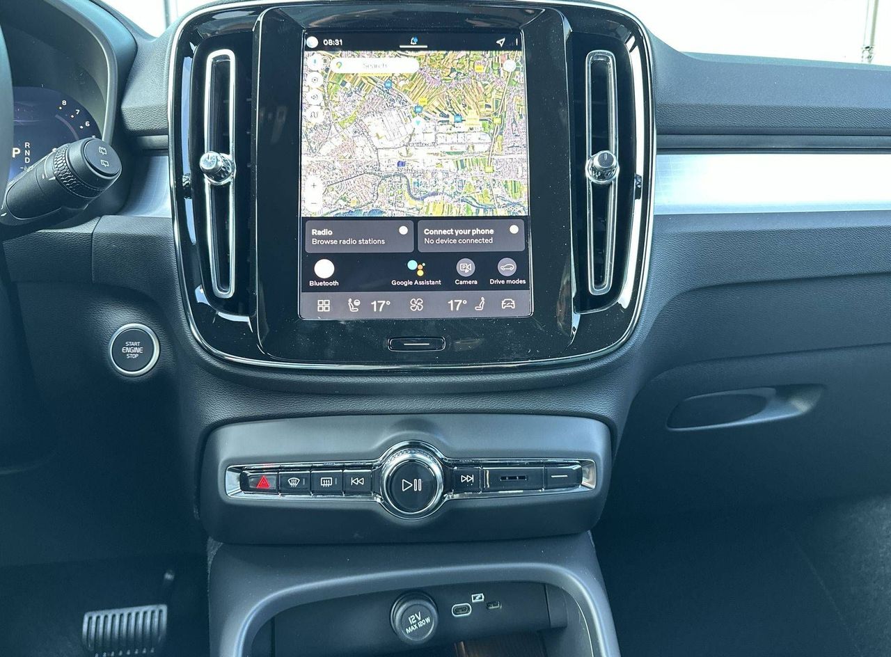 Zunanja slika - Volvo XC40 - B3 P Plus Dark AT DCT... - 17