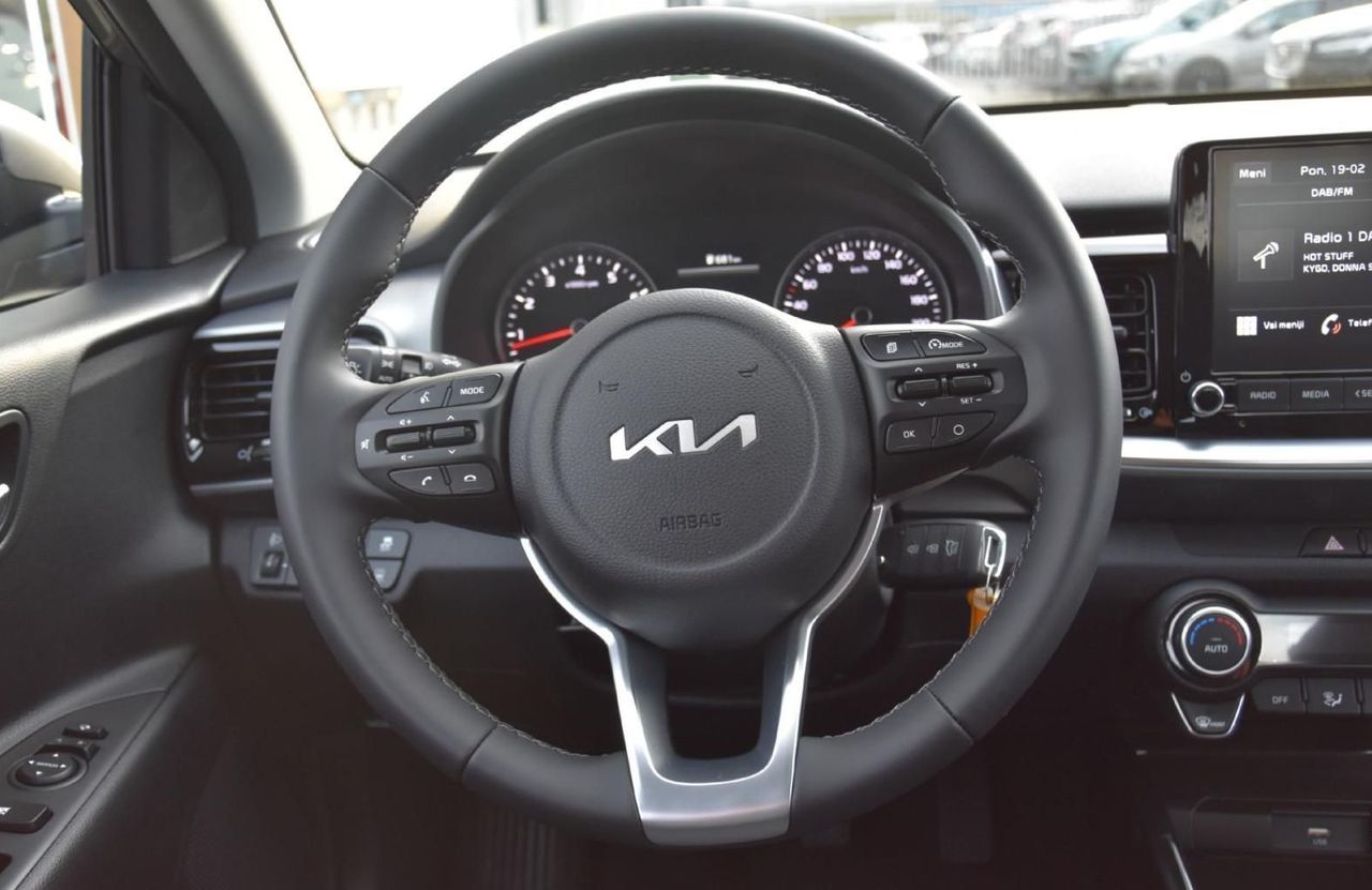 Zunanja slika - KIA Stonic - 1.2 DPI 57.9 kW  79 KM  LX Urban+ M T - 10