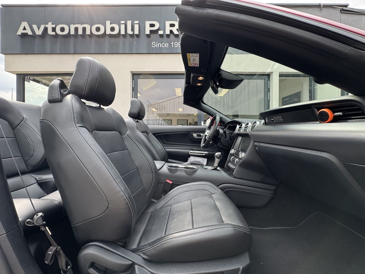 Zunanja slika - Ford Mustang - 5.0 V8 GT AVT CABRIO 449KM IZVEDBA 55 LET A - 13