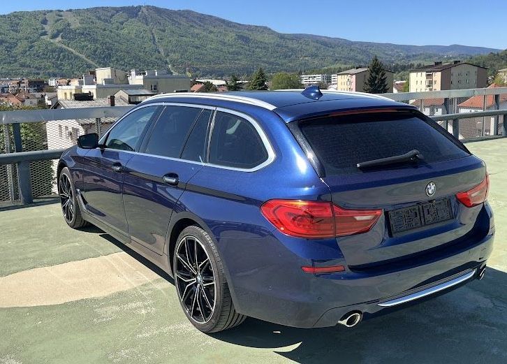 Zunanja slika - BMW Serija 5 - Touring: 520d Touring LUX.LINE.LED.VZR. KAM. PANORAMA. - 5