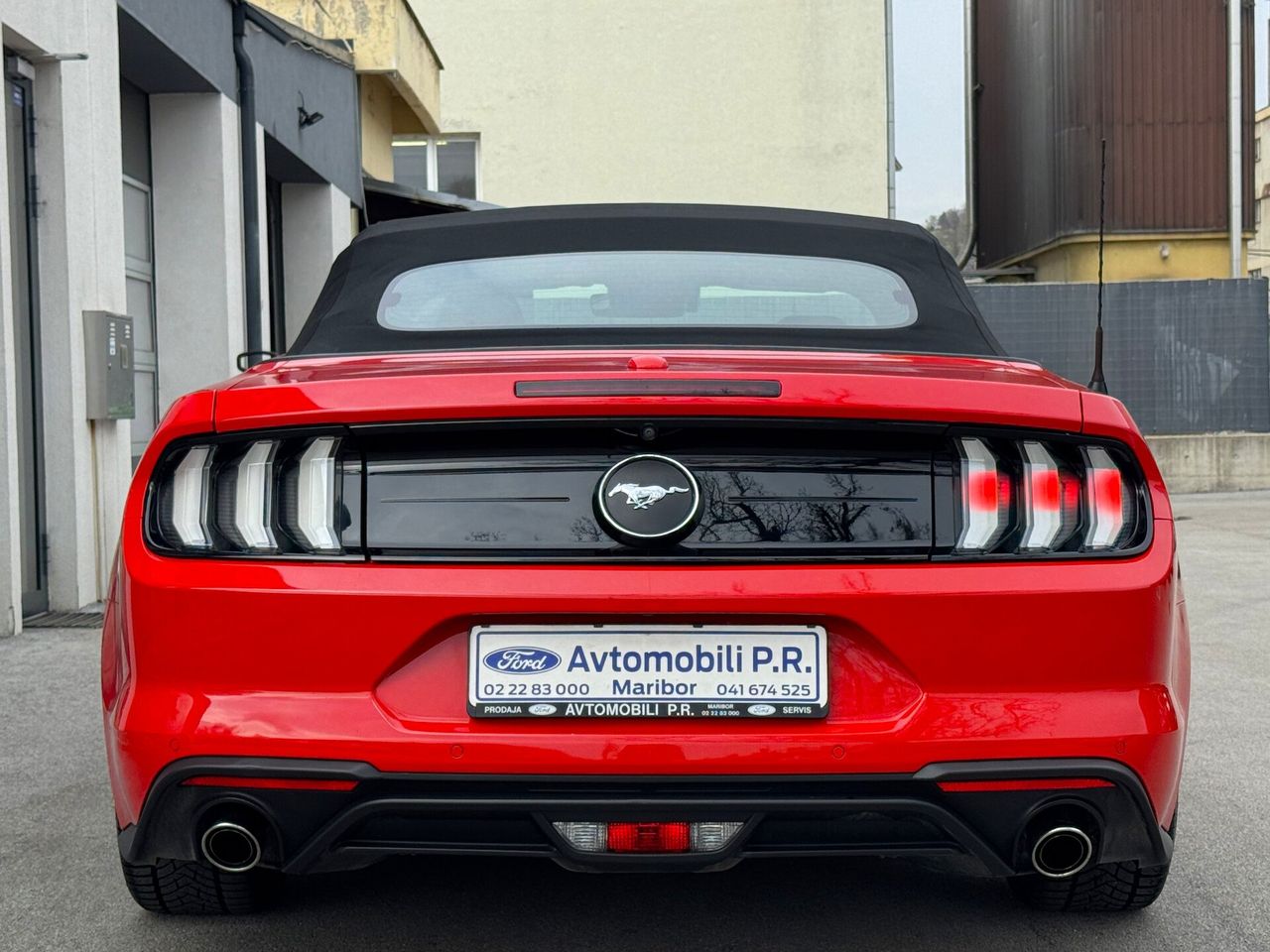 Zunanja slika - Ford Mustang - 2.3 EcoBoost 290KM AVT SLO samo 58.254 km ODLIČEN - 20