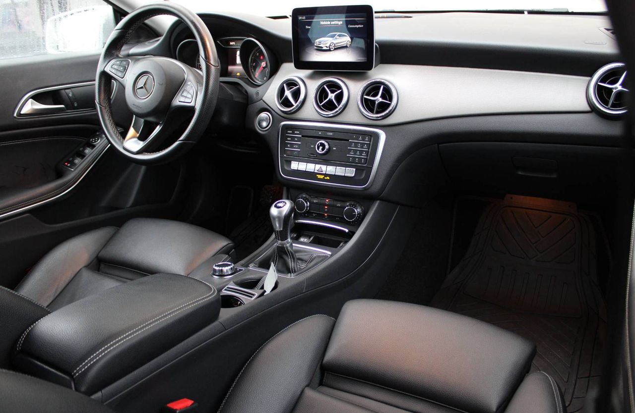 Zunanja slika - Mercedes-Benz CLA-Razred - CLA Shooting Brake CLA180d - LED NAVI PDC TEMP ALU USNJE - 7