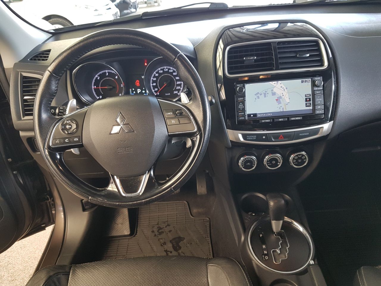 Zunanja slika - Mitsubishi ASX - 2.2 DID HP 4WD AUT. - 8