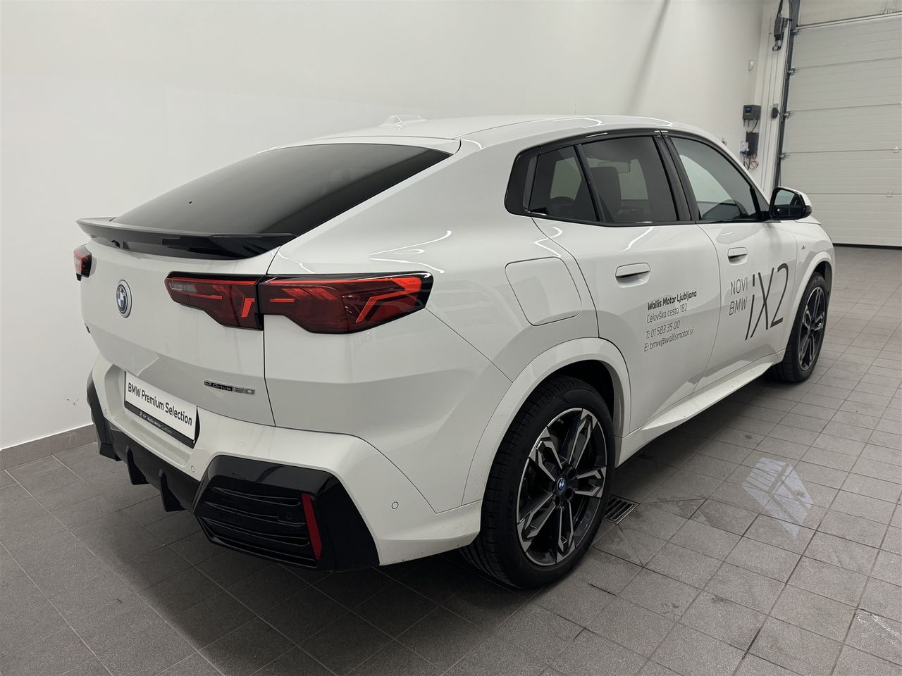 Zunanja slika - BMW iX - 2 eDrive20 - 2