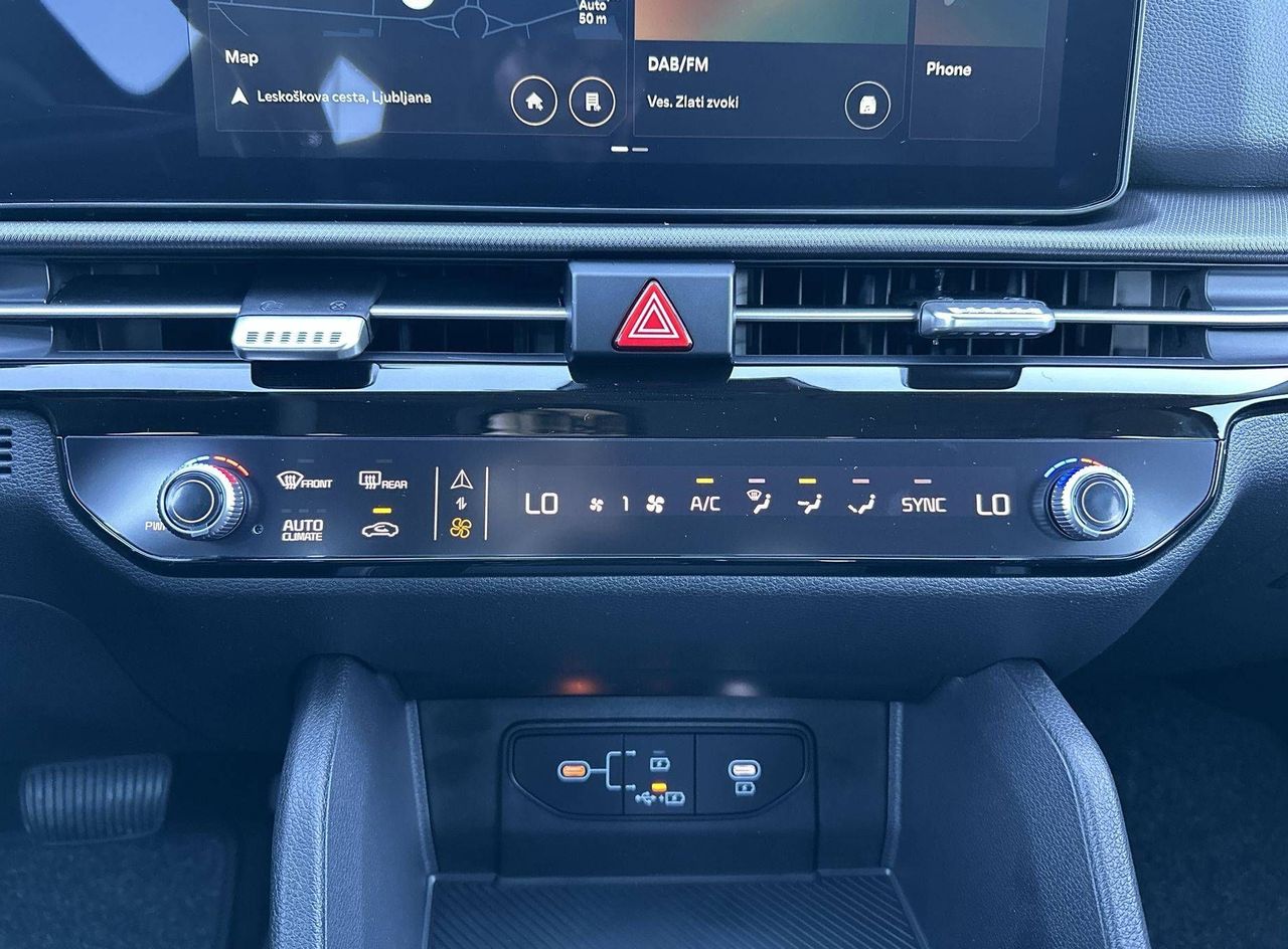 Zunanja slika - KIA Sportage - 1.6 T-GDI LX Fresh ISG DCT - 17