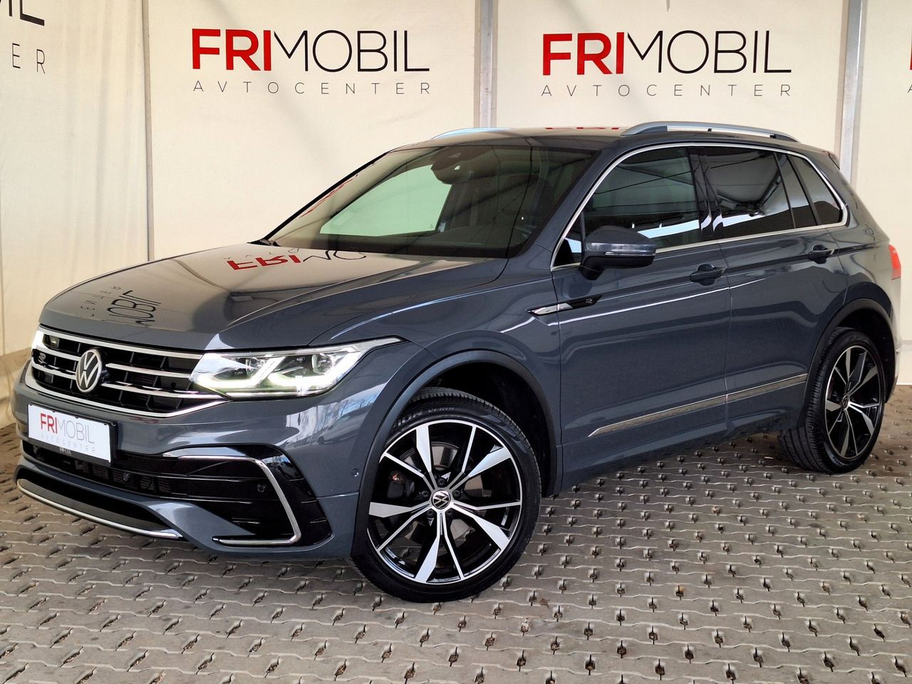 Zunanja slika - VW Tiguan - 4motion 2,0 TDI BMT R-Line DSG - 1