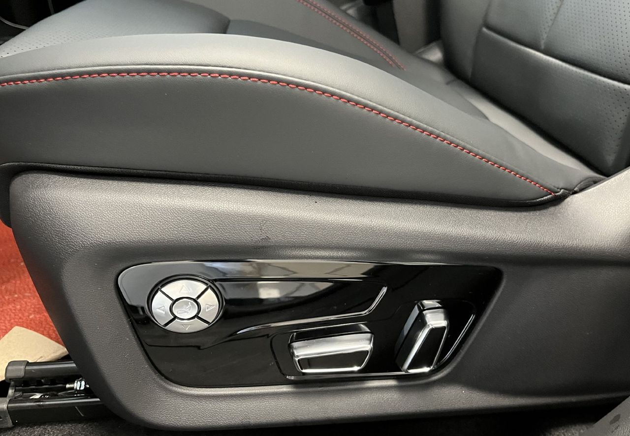Zunanja slika - Forthing Forthing T5 EVO - T5 Evo 1.5 T-GDI LUXURY - NA ZALOGI - my 2025 - - 18