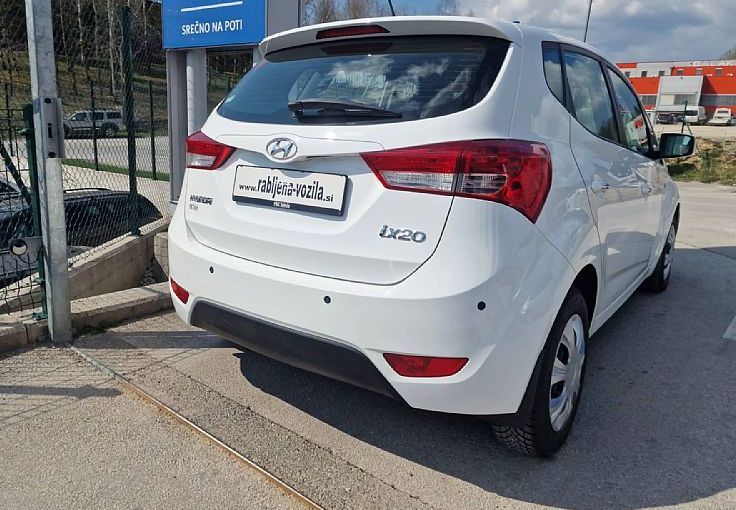 Zunanja slika - Hyundai ix20 - 1.4 CRDI COMFORT SAMO 118450 KM - 5
