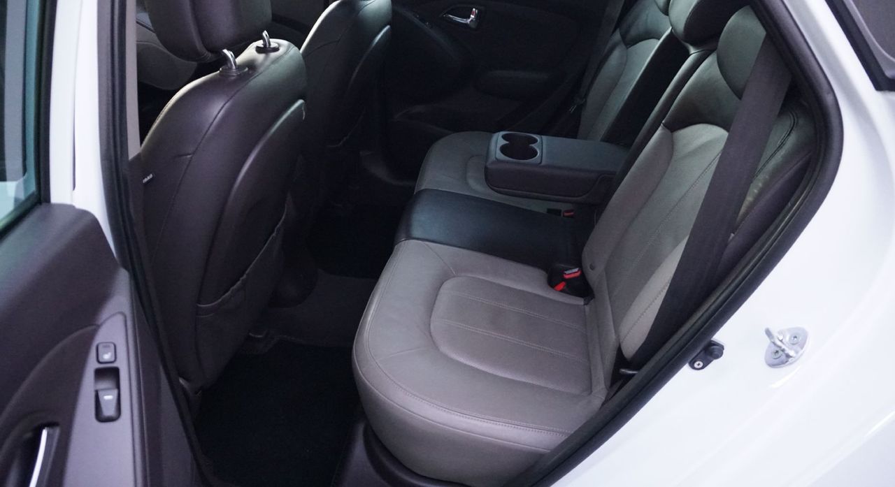 Zunanja slika - Hyundai ix35 - 2.0 CRDI Premium 4WD+USNJE+PANO.+KAMERA+1.LAST. - 10