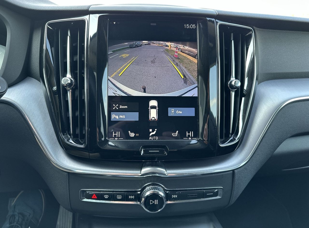 Zunanja slika - Volvo XC60 - B4 D AWD AUT Momentum - 18