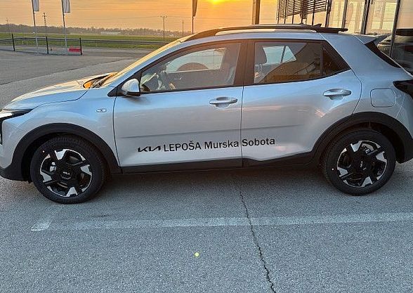 Zunanja slika - KIA Stonic - 1.0 T-GDi 73.6 kW  100 KM  LX Life M T - 6