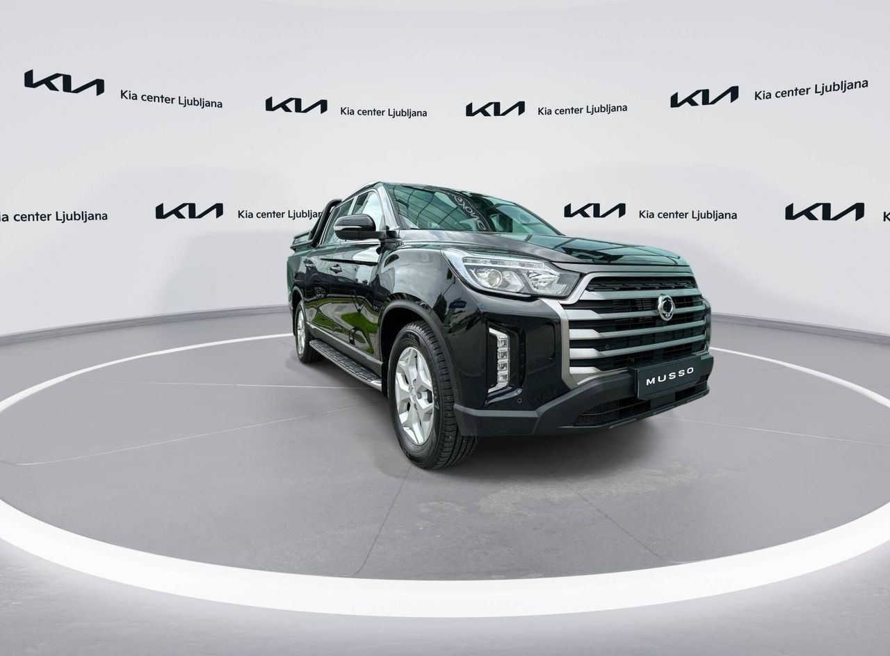 Zunanja slika - SsangYong Musso - Grand 2.2 XDi Ultimate 4WD AT - 3