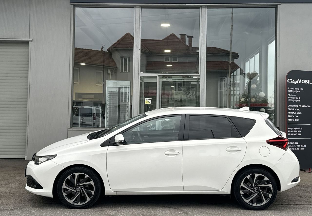 Zunanja slika - Toyota Auris - SLO-SPORT-KAMERA-TEMPOMAT-2xKLIMA-12 MESEČNO JAM. - 6