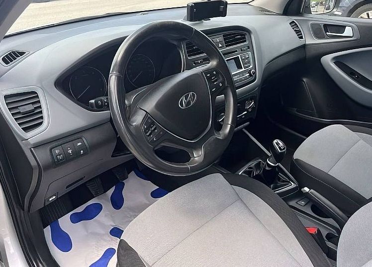 Zunanja slika - Hyundai i20 - 1.1 CRDI COMFORT SAMO 121293 KM ZELO LEP... - 7