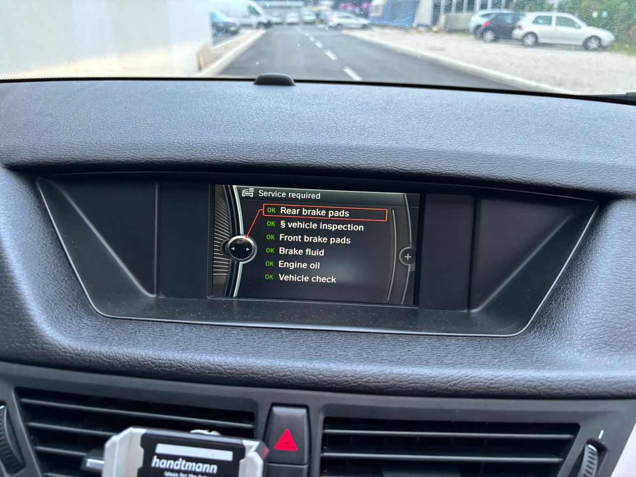 Notranja slika - BMW X1 - xDrive20d - 11