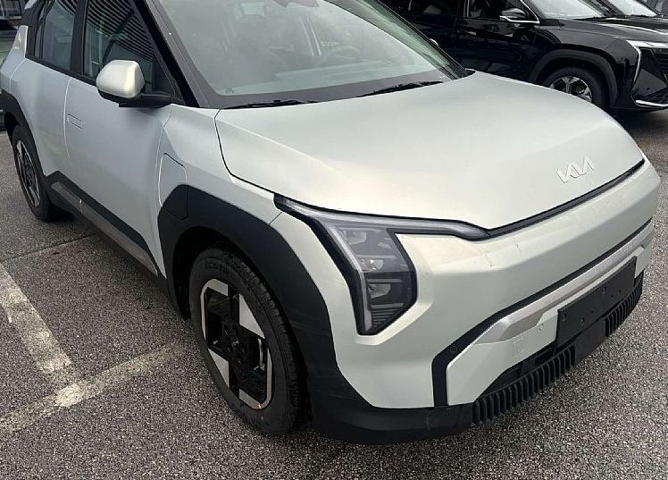 Zunanja slika - KIA EV3 - KIA  SKY  58.3 kWh  - 204 KM - 1