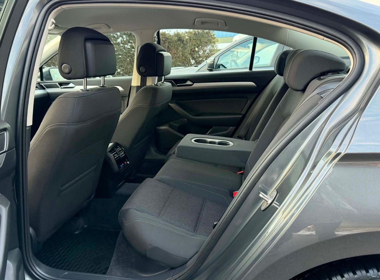 Zunanja slika - VW Passat - 2.0 TDI-4X4 POGON-H LINE-LIZING ZA TUJCE-NAVI- - 10