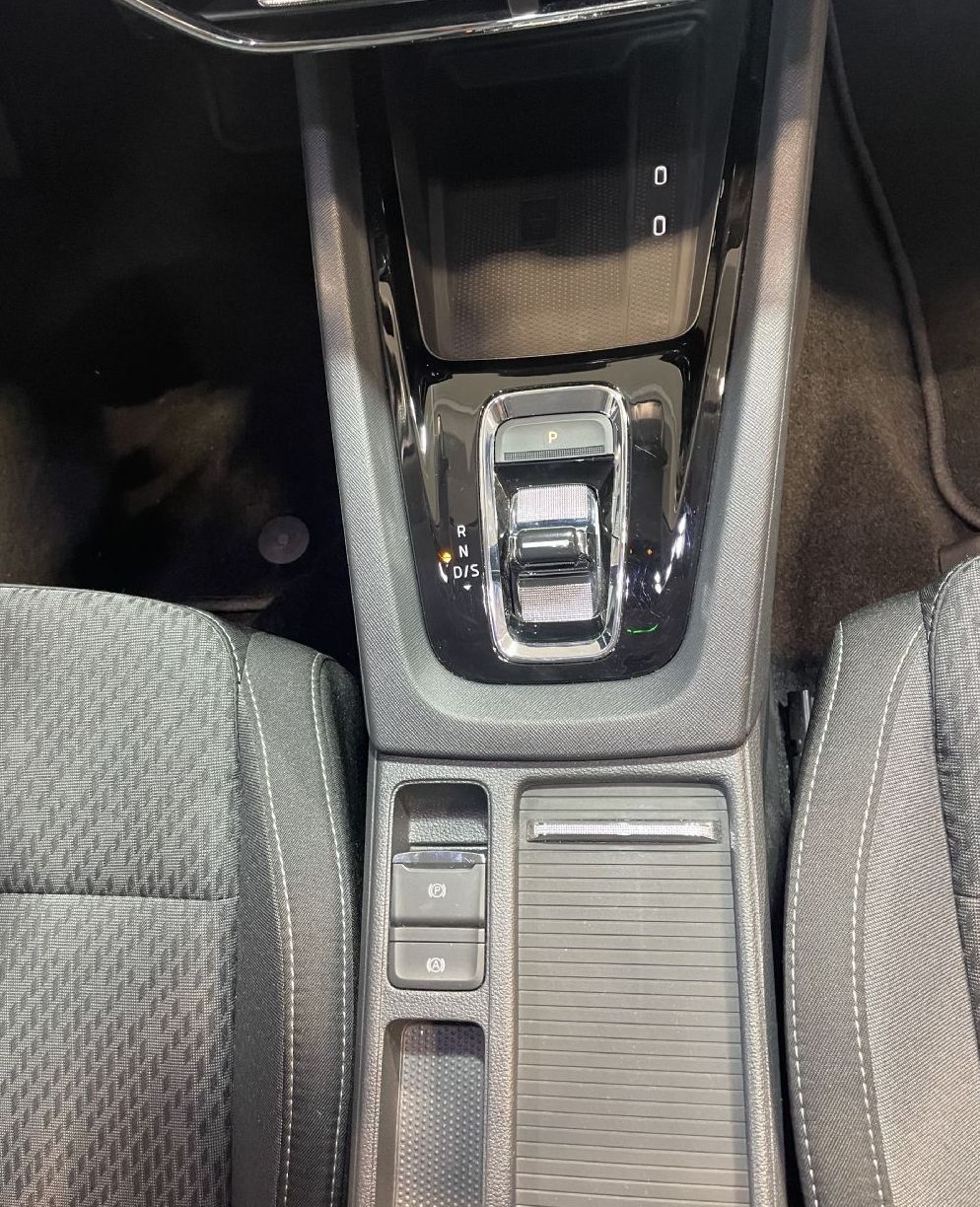 Zunanja slika - Škoda Octavia - 1.LASTNIK-RADAR-VIRTUAL-KEYLESS-NAVIGACIJA-MEMORY - 17