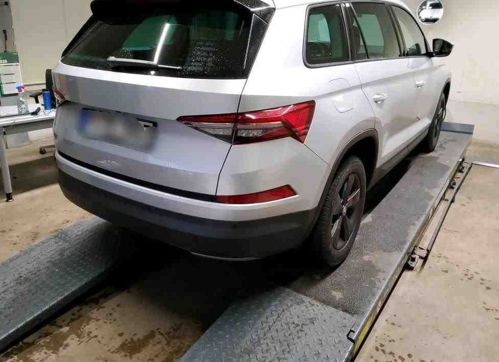 Zunanja slika - Škoda Kodiaq - 2.0 TDI 110kW DSG.NEMŠKI+4ALU.KAMERA.ACC.GRE.SEDEŽ - 2