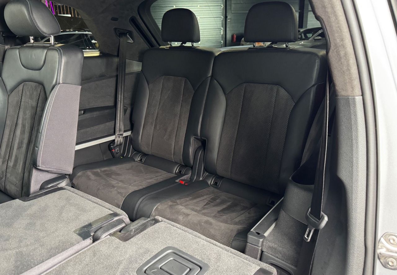 Zunanja slika - Audi Q7 - 3.0 TDI Quattro S Line-ZRACNO-7 SEDEZEV-PANO - 17