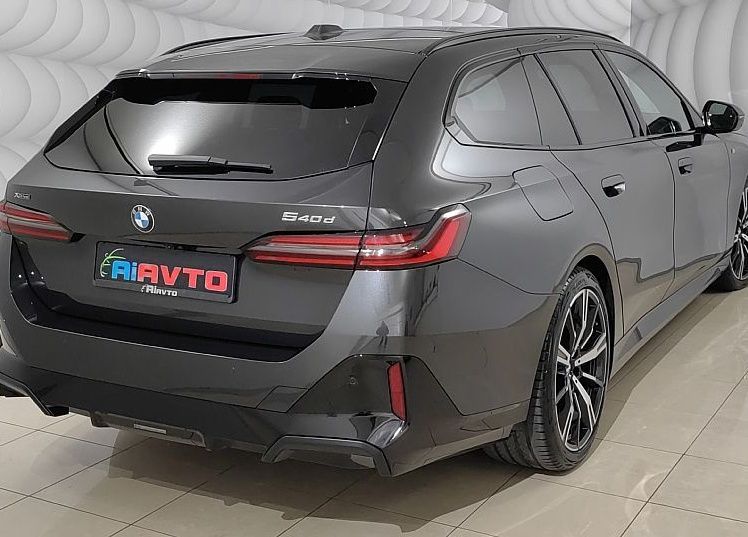 Zunanja slika - BMW Serija 5 - Touring: 540d-XD-M-PAKET-ICONIC-PANO-HLA-SE-360-KAM-ACC- - 6