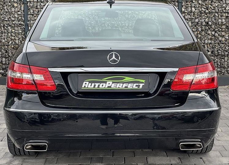 Zunanja slika - Mercedes-Benz E-Razred - E 220 CDI AVANTGARDE AVT GR SED NAVI PDC ACC - 5