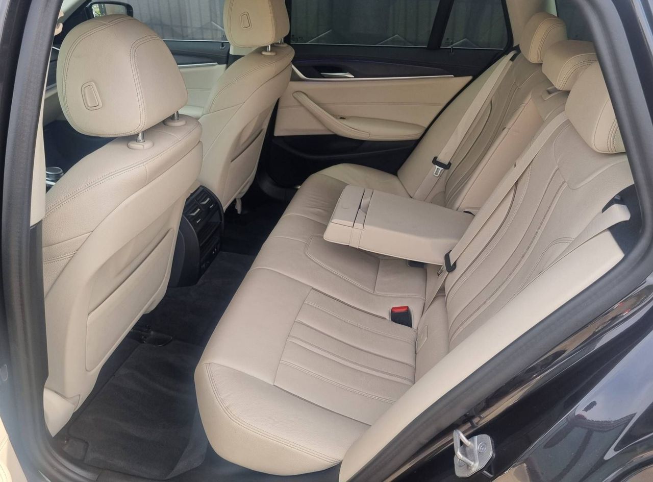 Zunanja slika - BMW Serija 5 - Touring: 530d xDrive-Luxury-Usnje-LED... - 12