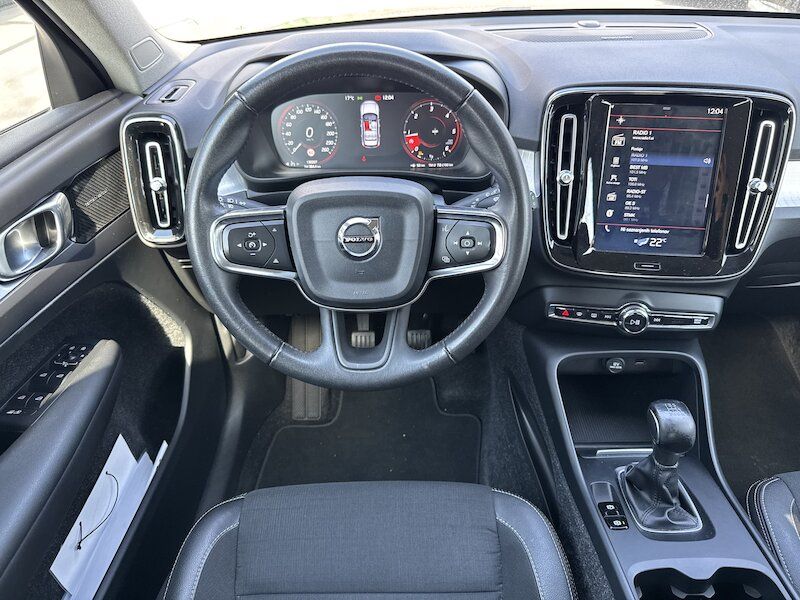 Zunanja slika - Volvo XC40 - 2.0 TD 150KM D3 MOMENTUM-LED-HARMAN KARDON-NAVI - 14