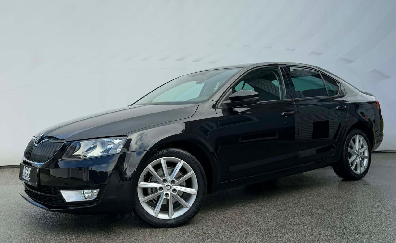 Zunanja slika - Škoda Octavia - 1.6 TDI-RS-185.000km-LIZING ZA TUJCE-ODLIČEN... - 1