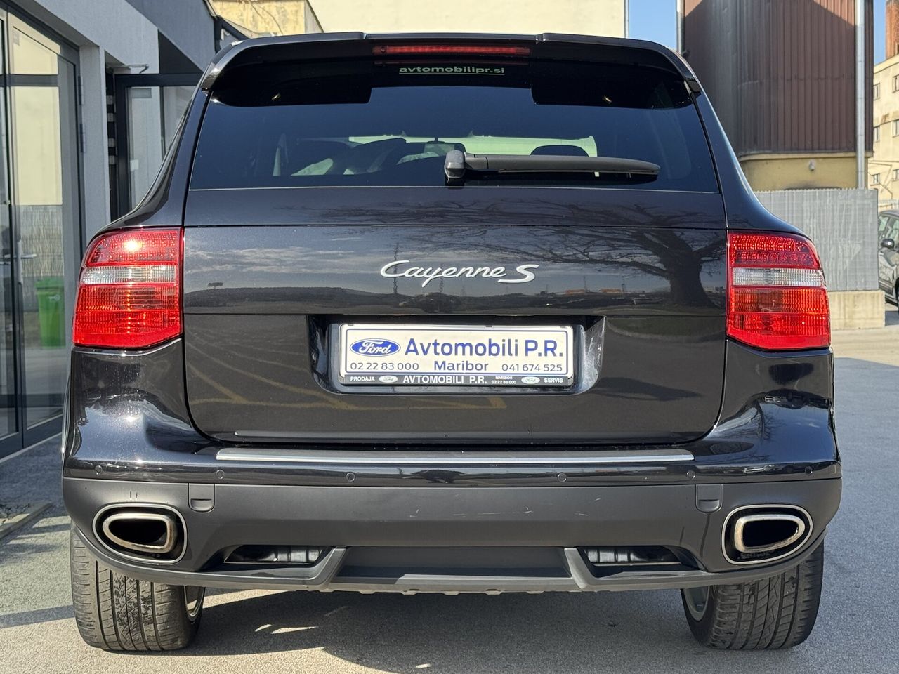 Zunanja slika - Porsche Cayenne - S 4.8 385KM TIPTRONIC ODLIČEN 2 KOMPLETA PLATIŠČ - 16