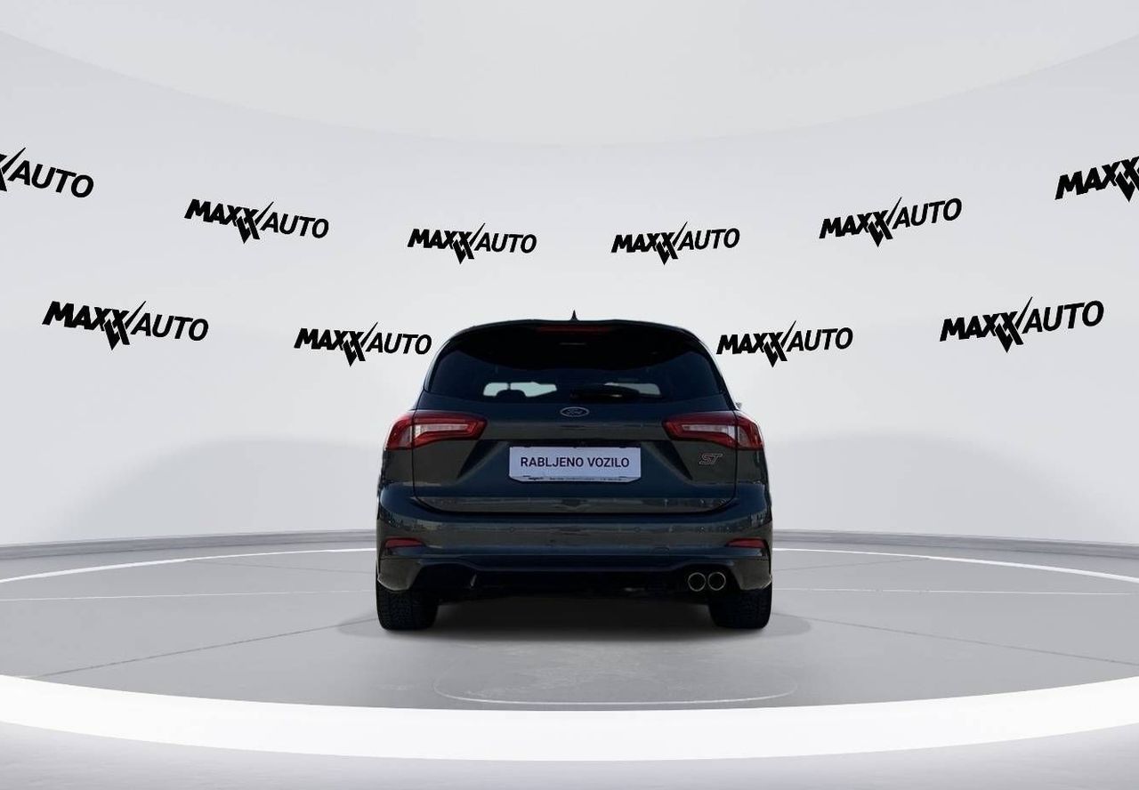 Zunanja slika - Ford Focus - 2.0 ST LED 19 RECARO KAMERA GRETJE SEDEŽEV - 6