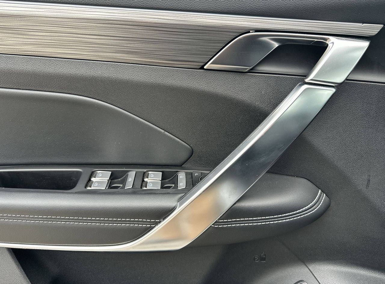 Zunanja slika - Geely Atlas Pro - 1.5 TD 132kW Luxury 2WD At - 13