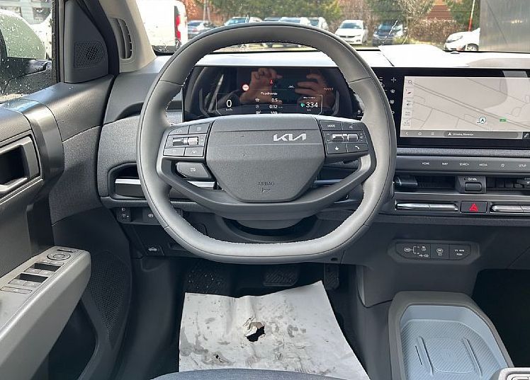 Zunanja slika - KIA EV3 - 58.3 kWh baterija. 150 kW  204 KM  Star - 6