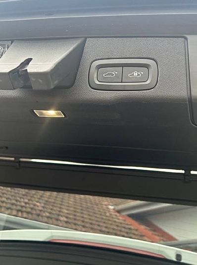 Zunanja slika - Volvo XC60 - D5 AWD R-Design - 7