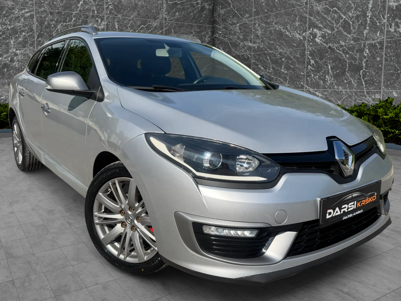 Zunanja slika - Renault Megane - Mégane Grandtour dCi 110 Gt-line - 4