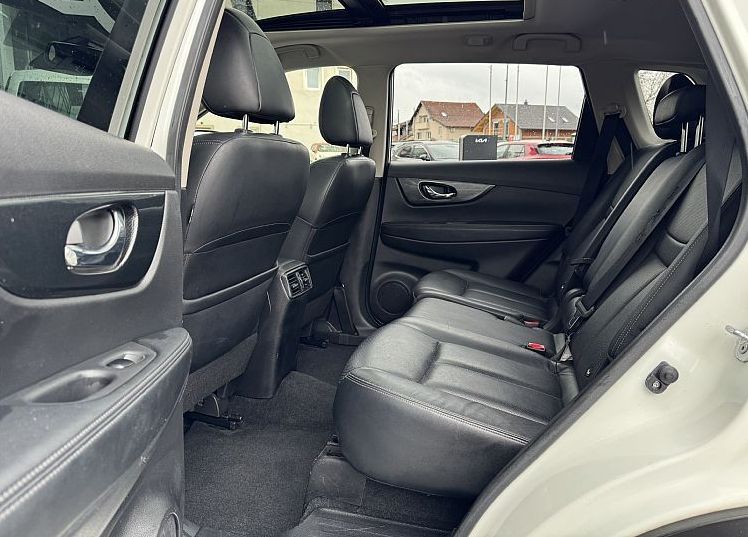 Zunanja slika - Nissan X-Trail - 1.6 DIG-T TEKNA 4x4 -360K -PANO -KEYLESS - 8