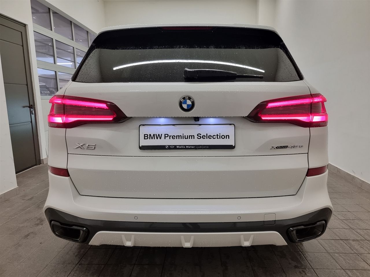 Zunanja slika - BMW X5 - xDrive45e - 11