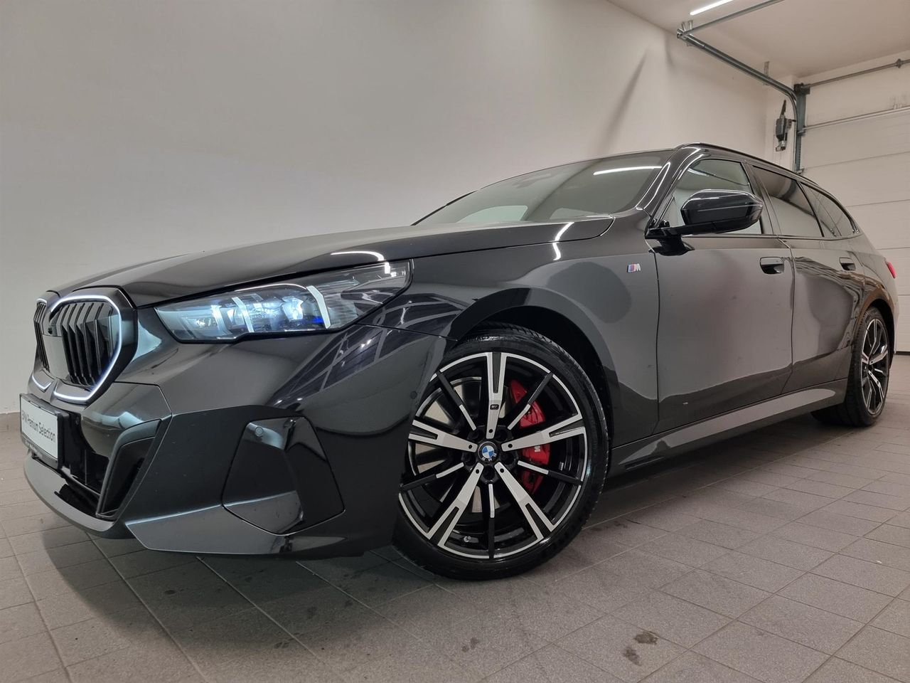 Zunanja slika - BMW Serija 5 - 540d xDrive Touring - 1