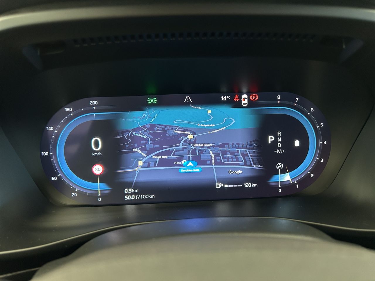 Zunanja slika - Volvo XC40 - B4P AWD Core Avt. - 11