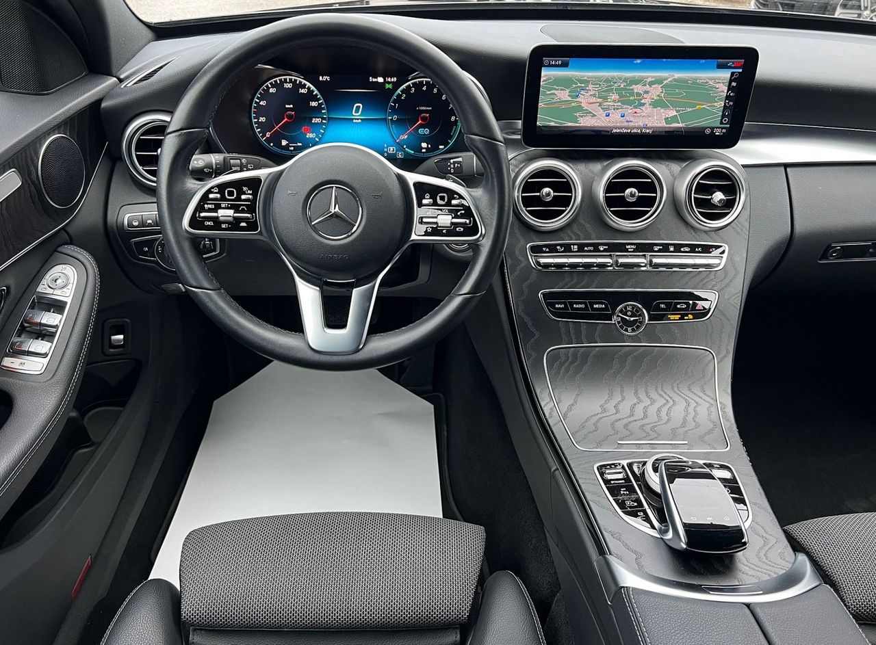 Zunanja slika - Mercedes-Benz C-Razred - C 300 EQ 4MATIC Le84.000km LED ACC WEBASTO ALU19 - 15