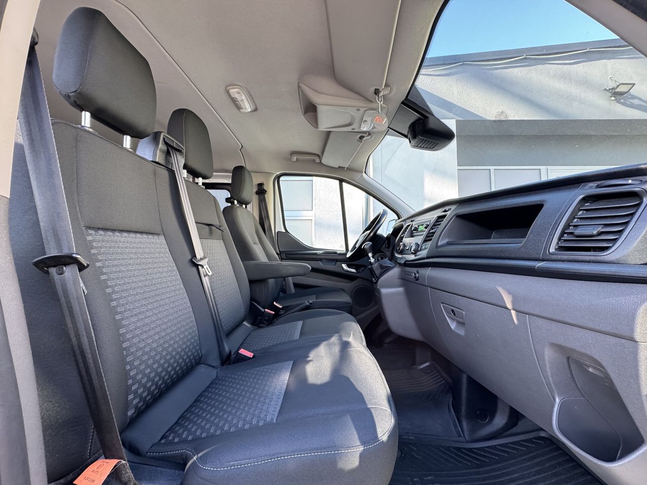 Zunanja slika - Ford Transit Custom - 2.0 ECOBLUE 170KM H1L2 6 SEDEŽEV+TOVOR - 11