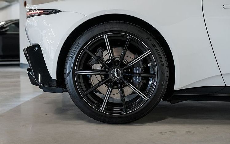 Zunanja slika - Aston Martin Vantage - Roadster Boris - 9