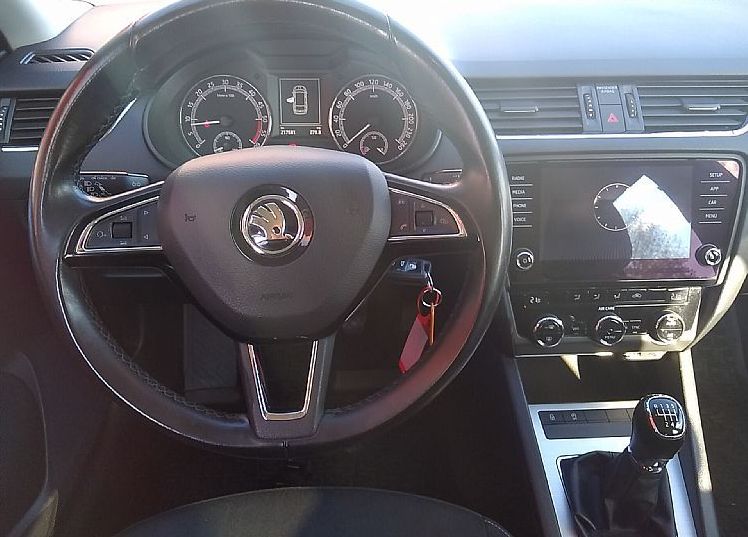 Zunanja slika - Škoda Octavia - 2.0 TDI Ambition 110 kW -2- - 7