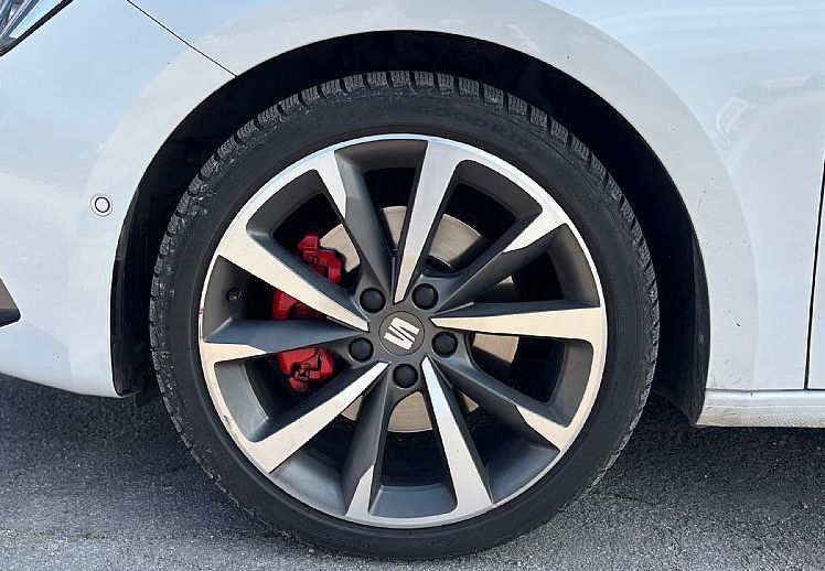 Zunanja slika - Seat Leon - 2.0 TDI  FR DSG ST - LED - ACC - VIRTUAL - 18COL - 6