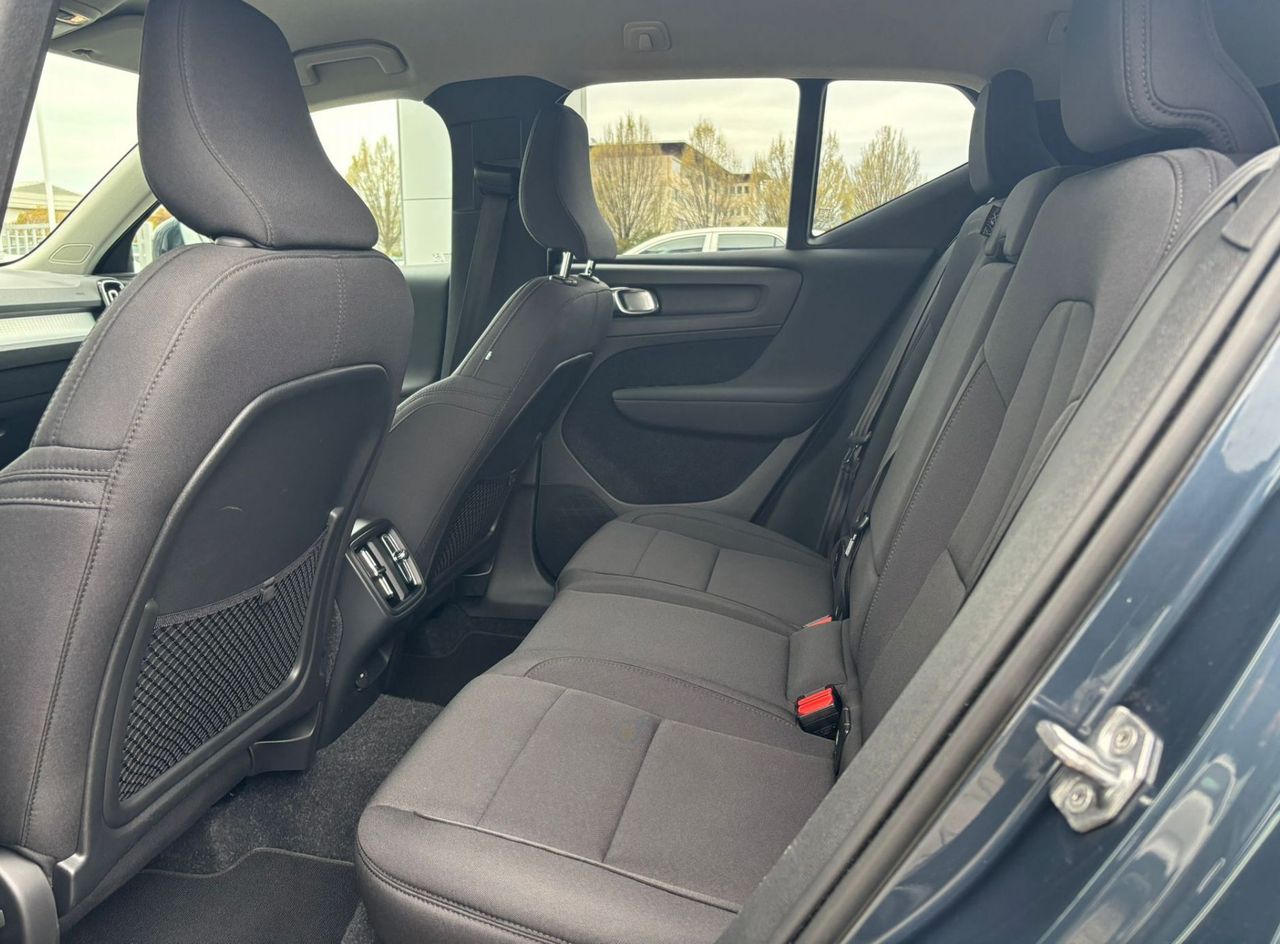 Zunanja slika - Volvo XC40 - T3 AUT Momentum Pro SLO-1.LAST.-KAMERA-GRETJE - 8